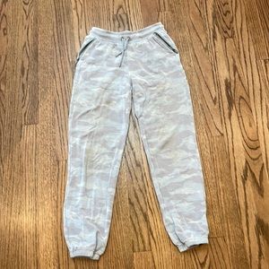 Athleta girls sweatpants. Size 8-10